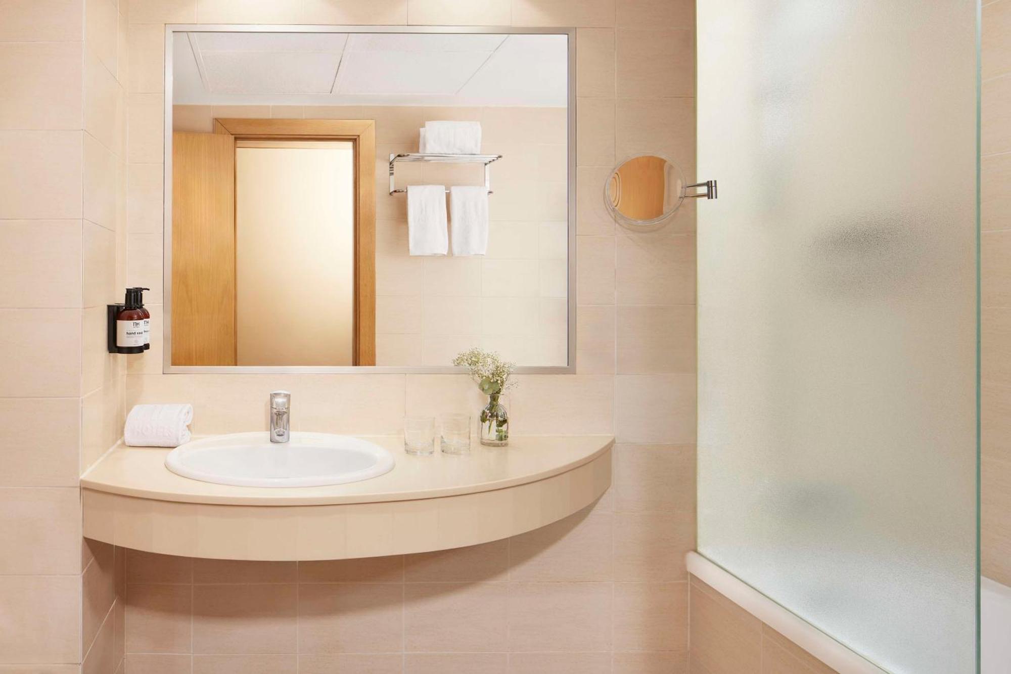 Nh Ciudad De 3* Valenza